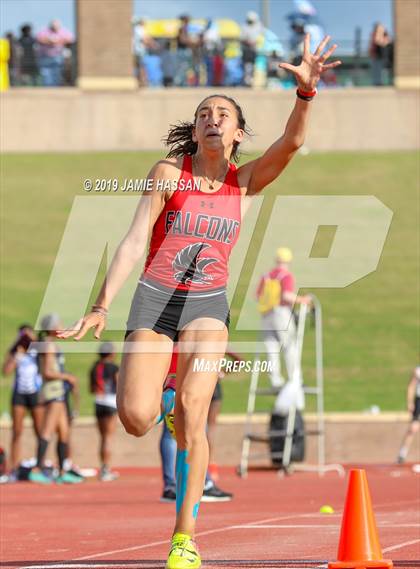 Thumbnail 1 in Bojangles Track and Field Classic (Girls Field Events) photogallery.