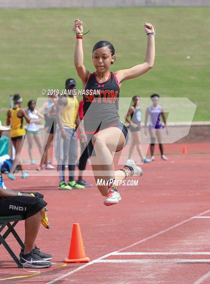 Thumbnail 3 in Bojangles Track and Field Classic (Girls Field Events) photogallery.
