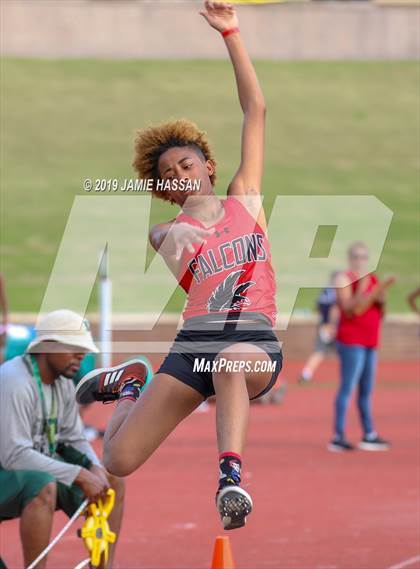 Thumbnail 3 in Bojangles Track and Field Classic (Girls Field Events) photogallery.