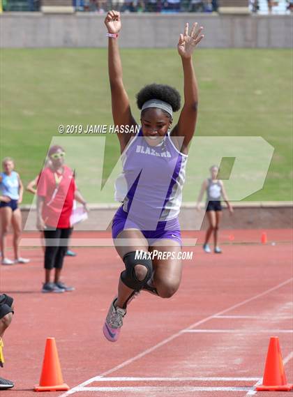 Thumbnail 1 in Bojangles Track and Field Classic (Girls Field Events) photogallery.