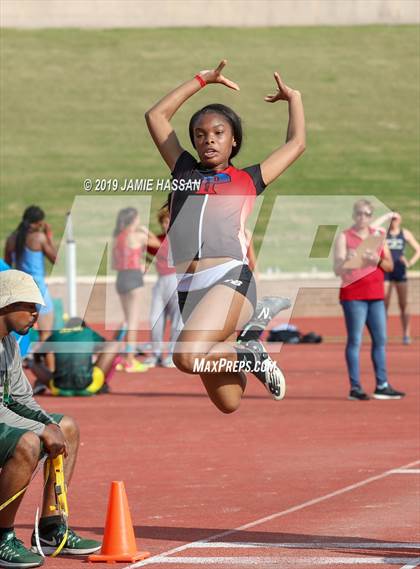 Thumbnail 3 in Bojangles Track and Field Classic (Girls Field Events) photogallery.