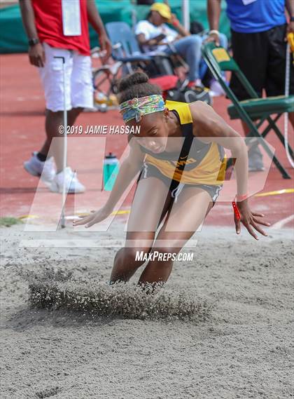 Thumbnail 3 in Bojangles Track and Field Classic (Girls Field Events) photogallery.