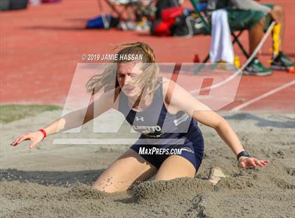 Thumbnail 1 in Bojangles Track and Field Classic (Girls Field Events) photogallery.