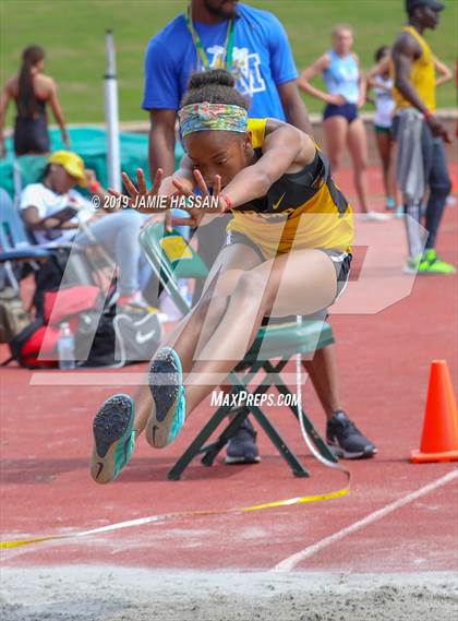 Thumbnail 2 in Bojangles Track and Field Classic (Girls Field Events) photogallery.