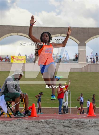 Thumbnail 1 in Bojangles Track and Field Classic (Girls Field Events) photogallery.