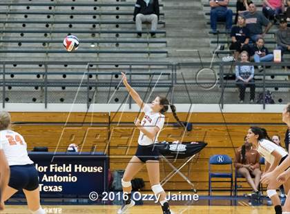 Thumbnail 3 in Brennan vs. Madison photogallery.