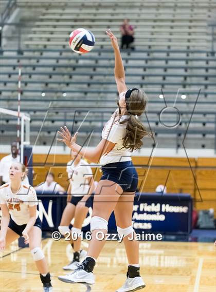 Thumbnail 3 in Brennan vs. Madison photogallery.