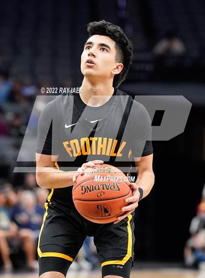 Thumbnail 2 in Foothill vs. Elk Grove (CIF State DII Final) photogallery.
