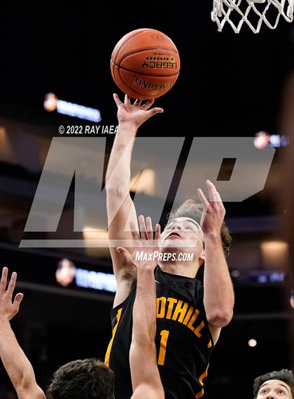 Thumbnail 3 in Foothill vs. Elk Grove (CIF State DII Final) photogallery.