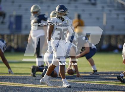 Thumbnail 1 in Notre Dame (SO) @ Sierra Canyon photogallery.
