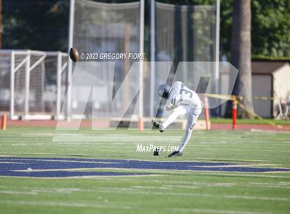 Thumbnail 1 in Notre Dame (SO) @ Sierra Canyon photogallery.