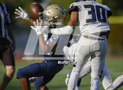 Thumbnail 2 in Notre Dame (SO) @ Sierra Canyon photogallery.