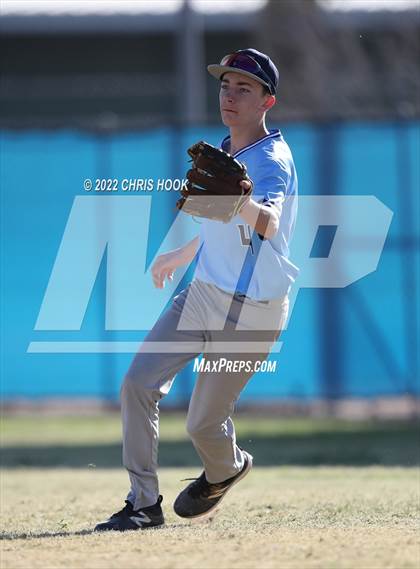 Thumbnail 3 in Salpointe Catholic vs Enid (Lancer Baseball Classic) photogallery.
