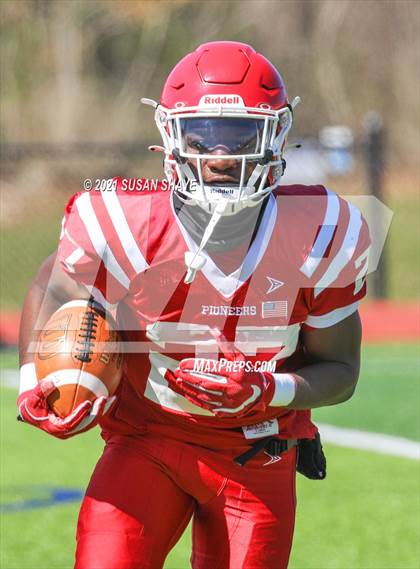 Thumbnail 1 in St. John's vs. St. John's Prep photogallery.