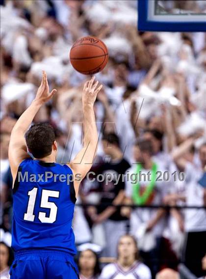 Thumbnail 3 in Ballard vs. Shelby Valley (KHSAA Sweet 16 Final) photogallery.