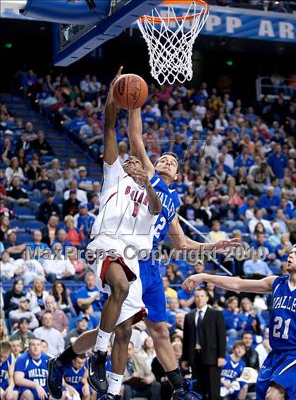 Thumbnail 1 in Ballard vs. Shelby Valley (KHSAA Sweet 16 Final) photogallery.