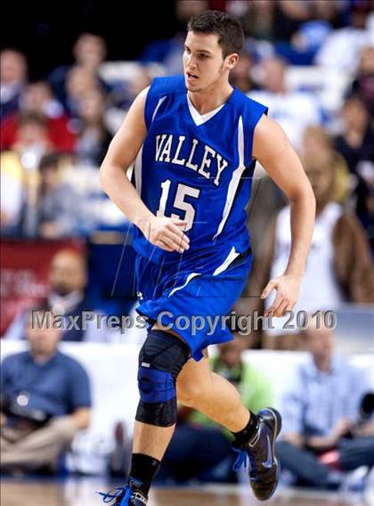 Thumbnail 3 in Ballard vs. Shelby Valley (KHSAA Sweet 16 Final) photogallery.