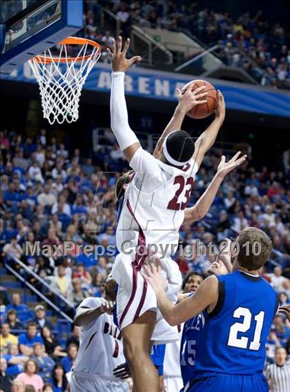 Thumbnail 2 in Ballard vs. Shelby Valley (KHSAA Sweet 16 Final) photogallery.