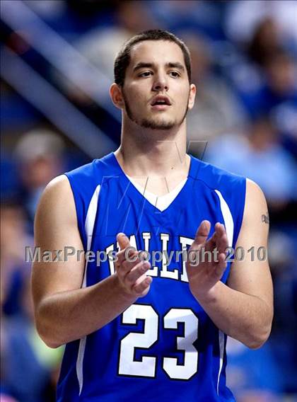 Thumbnail 2 in Ballard vs. Shelby Valley (KHSAA Sweet 16 Final) photogallery.