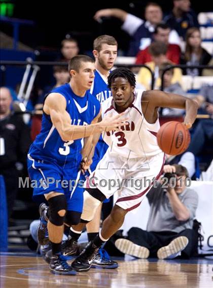 Thumbnail 2 in Ballard vs. Shelby Valley (KHSAA Sweet 16 Final) photogallery.