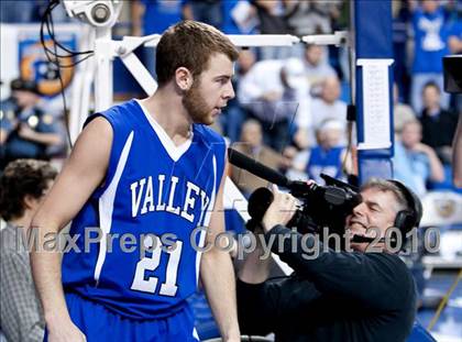 Thumbnail 1 in Ballard vs. Shelby Valley (KHSAA Sweet 16 Final) photogallery.