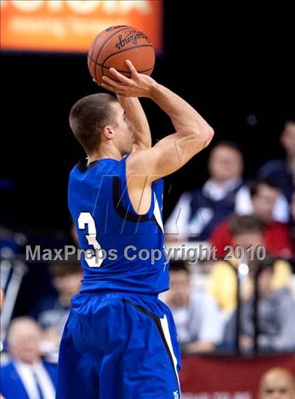 Thumbnail 1 in Ballard vs. Shelby Valley (KHSAA Sweet 16 Final) photogallery.