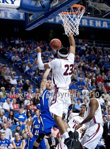 Thumbnail 2 in Ballard vs. Shelby Valley (KHSAA Sweet 16 Final) photogallery.