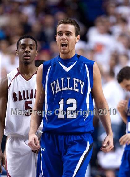 Thumbnail 1 in Ballard vs. Shelby Valley (KHSAA Sweet 16 Final) photogallery.