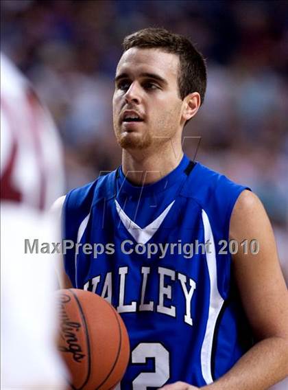 Thumbnail 1 in Ballard vs. Shelby Valley (KHSAA Sweet 16 Final) photogallery.