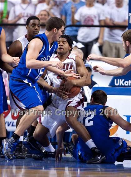 Thumbnail 3 in Ballard vs. Shelby Valley (KHSAA Sweet 16 Final) photogallery.
