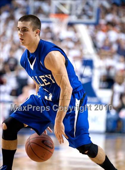 Thumbnail 3 in Ballard vs. Shelby Valley (KHSAA Sweet 16 Final) photogallery.