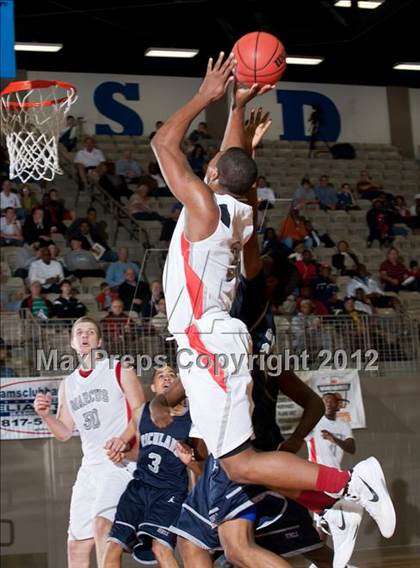 Thumbnail 1 in Marcus vs. Richland (Whataburger Tournament) photogallery.