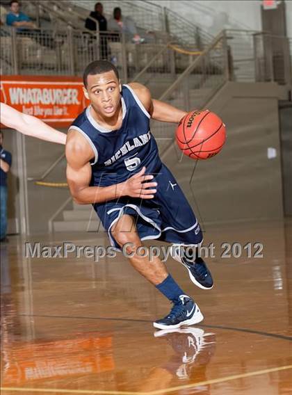 Thumbnail 1 in Marcus vs. Richland (Whataburger Tournament) photogallery.