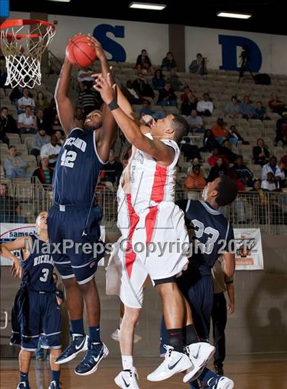 Thumbnail 1 in Marcus vs. Richland (Whataburger Tournament) photogallery.