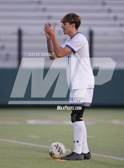 Thumbnail 3 in Bellarmine College Prep @ De La Salle (CIF NorCal D1 Semifinal) photogallery.