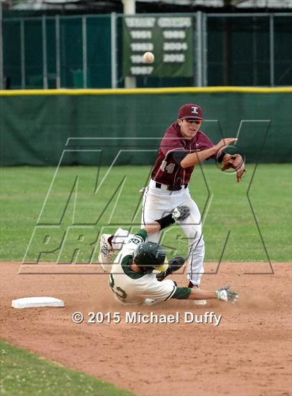 Thumbnail 1 in Independence vs. Garces Memorial photogallery.