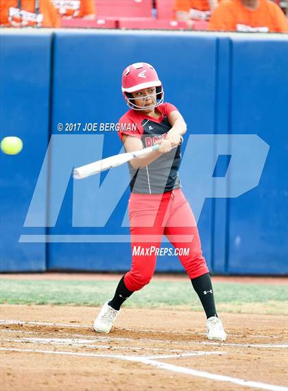 Thumbnail 3 in Coalinga vs. Rosamond (CIF CS D5 Final) photogallery.