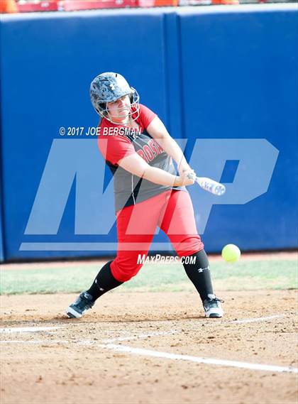 Thumbnail 3 in Coalinga vs. Rosamond (CIF CS D5 Final) photogallery.