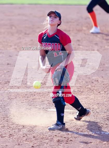 Thumbnail 1 in Coalinga vs. Rosamond (CIF CS D5 Final) photogallery.
