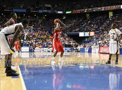 Thumbnail 1 in Holmes vs Central (Ky. Sweet 16 Final) photogallery.