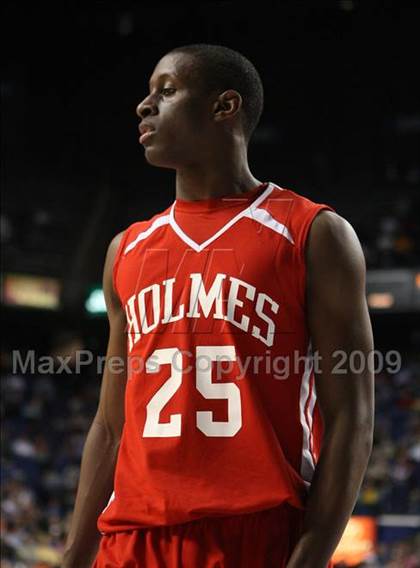 Thumbnail 3 in Holmes vs Central (Ky. Sweet 16 Final) photogallery.