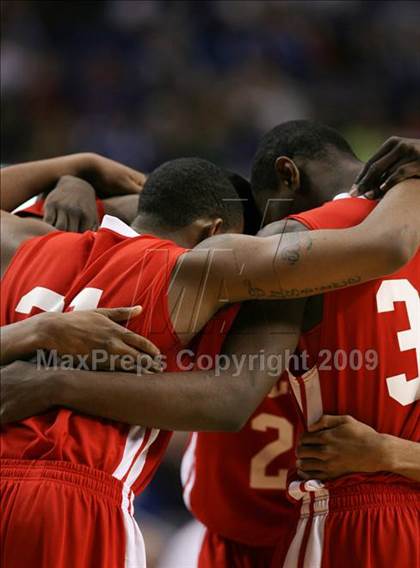 Thumbnail 3 in Holmes vs Central (Ky. Sweet 16 Final) photogallery.