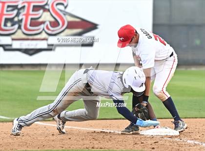 Thumbnail 3 in Aquinas vs. Yorba Linda (National Classic) photogallery.