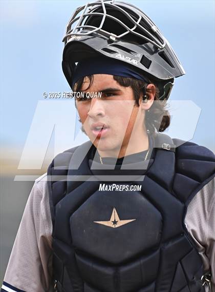 Thumbnail 2 in Aquinas vs. Yorba Linda (National Classic) photogallery.