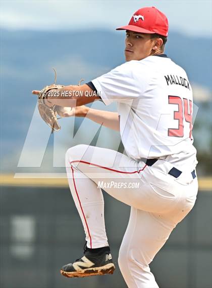 Thumbnail 1 in Aquinas vs. Yorba Linda (National Classic) photogallery.
