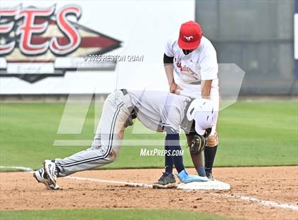 Thumbnail 1 in Aquinas vs. Yorba Linda (National Classic) photogallery.