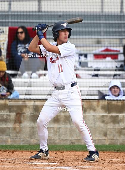 Thumbnail 3 in Aquinas vs. Yorba Linda (National Classic) photogallery.