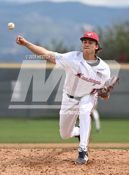 Thumbnail 1 in Aquinas vs. Yorba Linda (National Classic) photogallery.