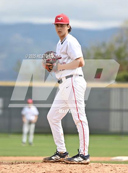 Thumbnail 1 in Aquinas vs. Yorba Linda (National Classic) photogallery.