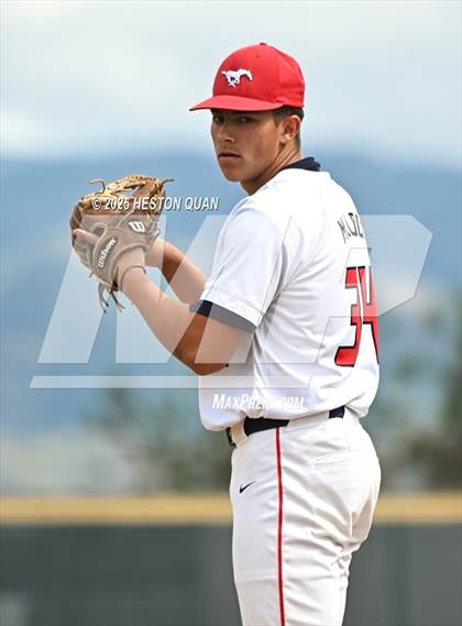 Thumbnail 3 in Aquinas vs. Yorba Linda (National Classic) photogallery.